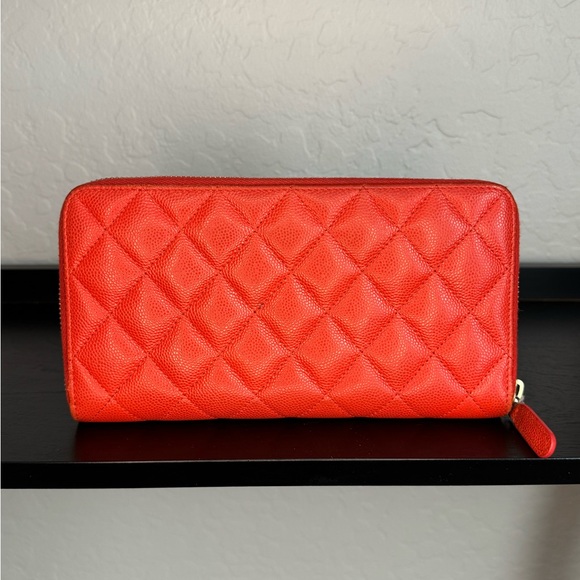 CHANEL Classic long zipped wallet w/dust bag - Picture 4 of 8